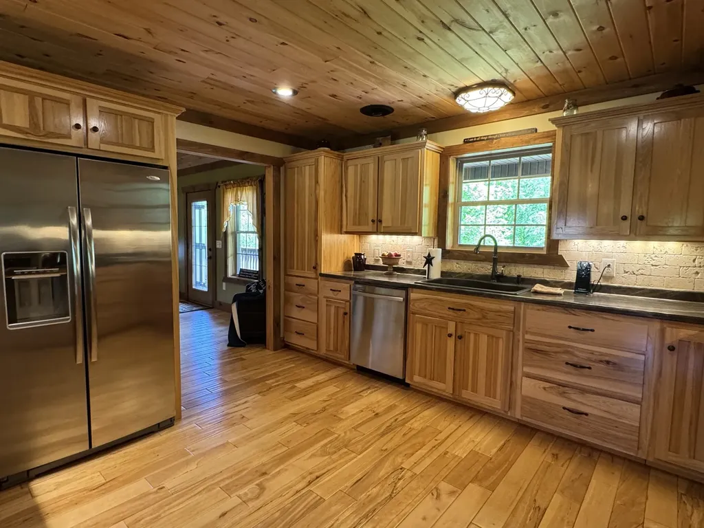 375 Autumn Ridge Lane Lafayette TN 37083