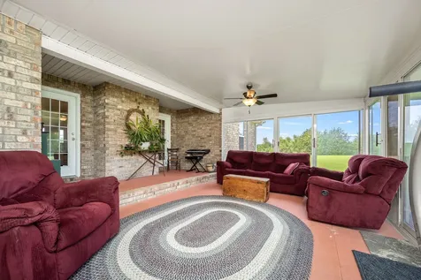 4330 River Lane Milton TN 37118