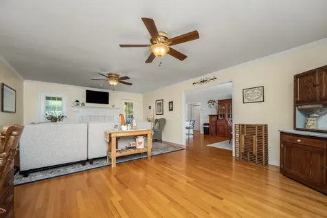 4330 River Lane Milton TN 37118