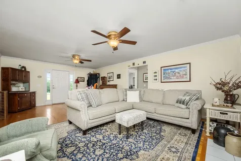 4330 River Lane Milton TN 37118