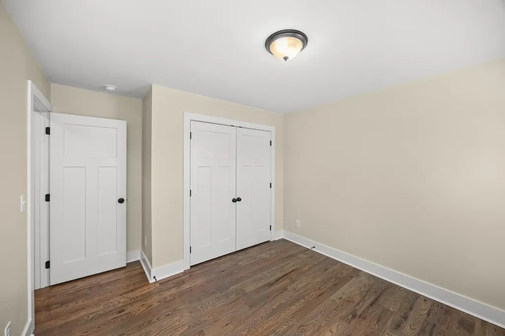 449 Sandhill Road, E La Vergne TN 37086