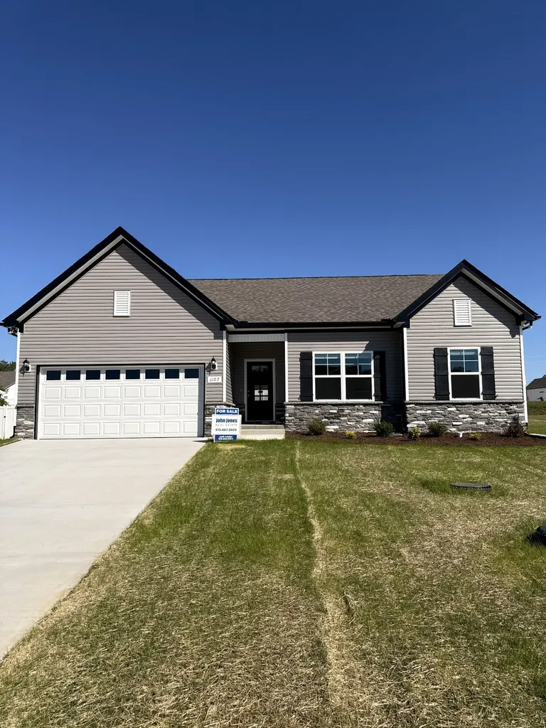 1107 Bluecreek Circle Murfreesboro TN 37129