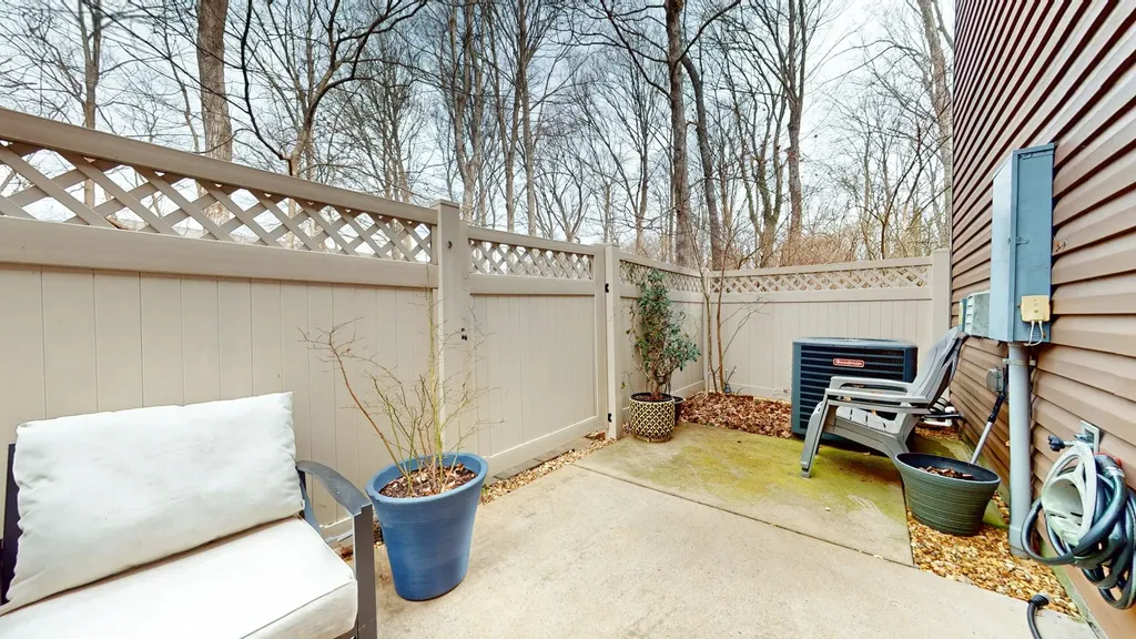 1367 Crown Point Place Nashville TN 37211