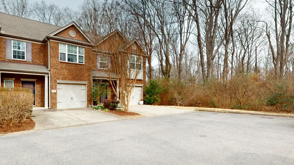 1367 Crown Point Place Nashville TN 37211
