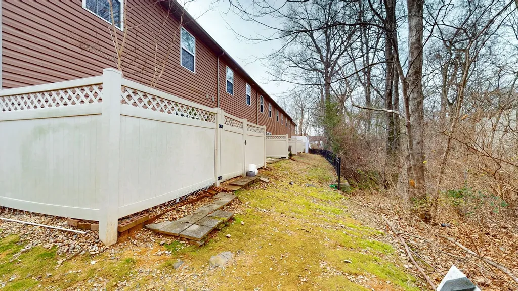 1367 Crown Point Place Nashville TN 37211