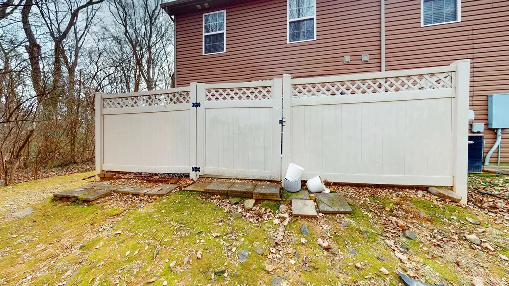 1367 Crown Point Place Nashville TN 37211
