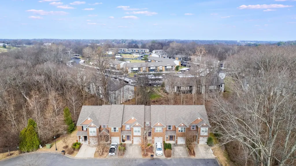 1367 Crown Point Place Nashville TN 37211