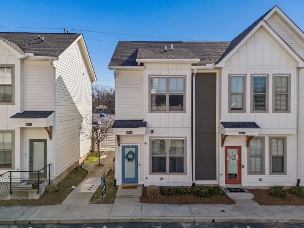 100 Thompson Lane Nashville TN 37211
