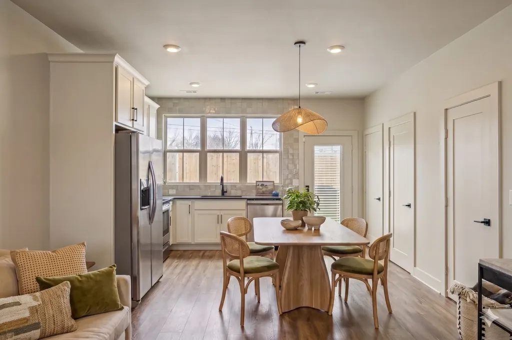 100 Thompson Lane Nashville TN 37211