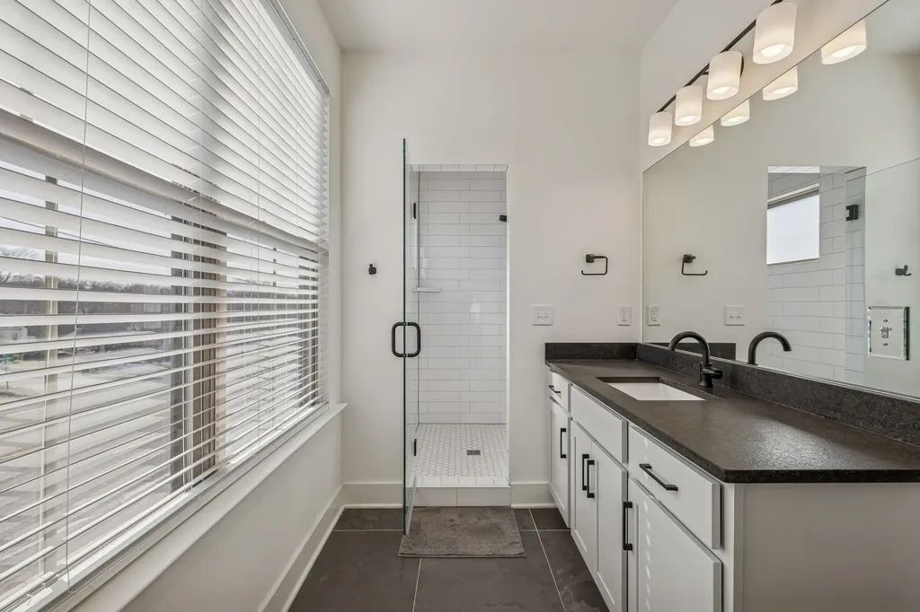 100 Thompson Lane Nashville TN 37211