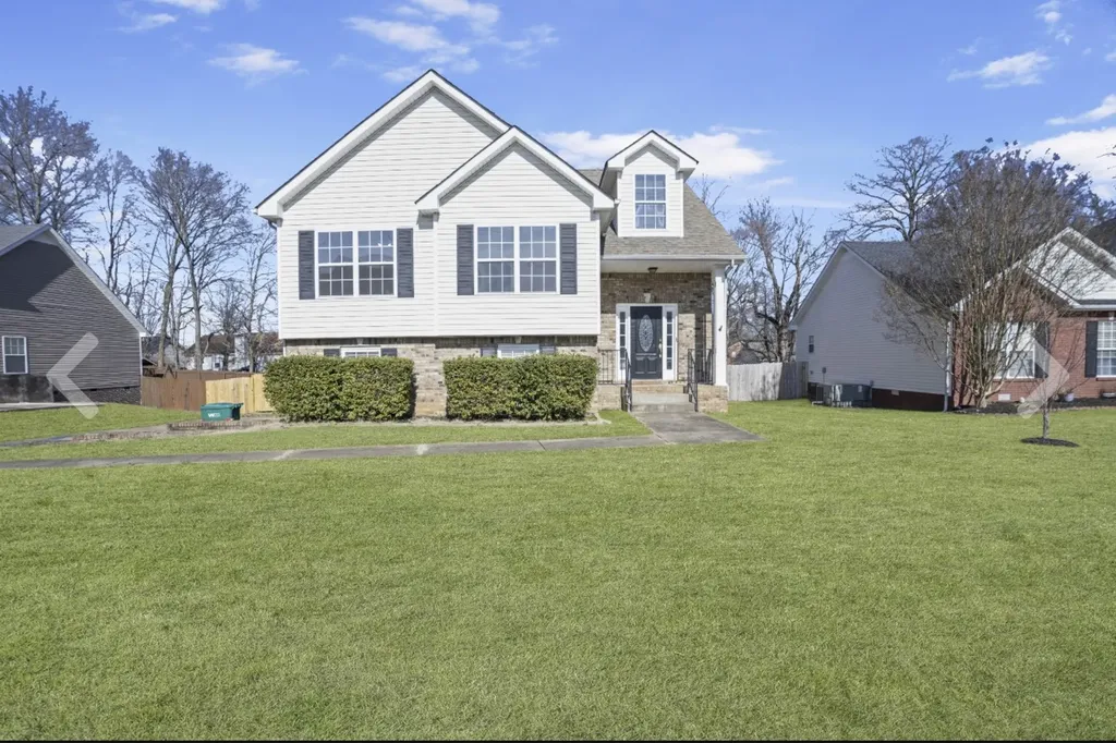 3139 Holly Point Clarksville TN 37043