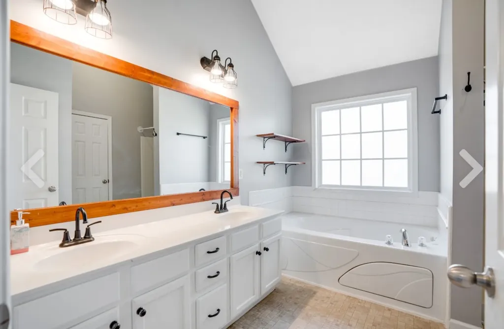 3139 Holly Point Clarksville TN 37043
