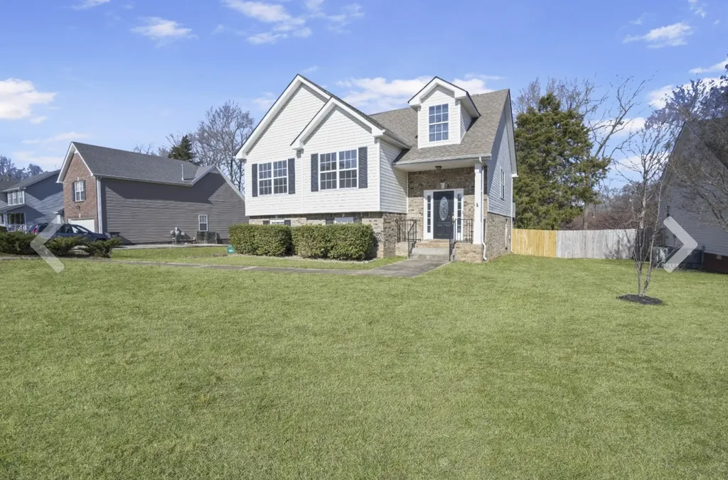 3139 Holly Point Clarksville TN 37043