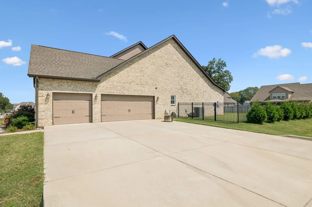7803 Santos Drive Murfreesboro TN 37129