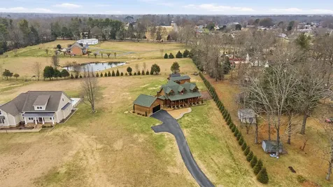 530 Parkway Road Tullahoma TN 37388