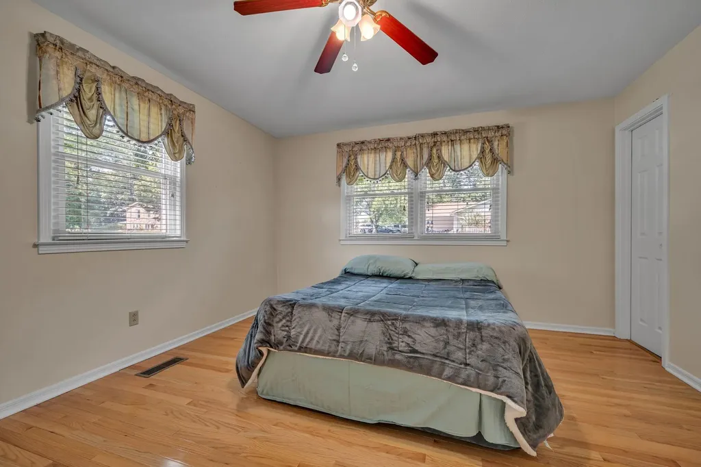 126 Robin Hood Road Dickson TN 37055