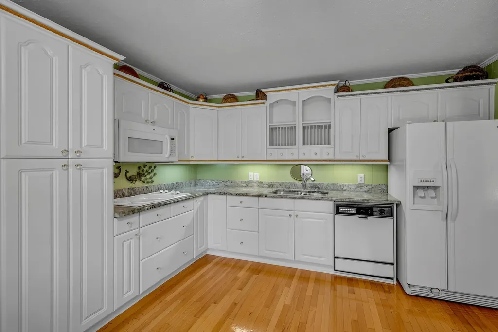 126 Robin Hood Road Dickson TN 37055