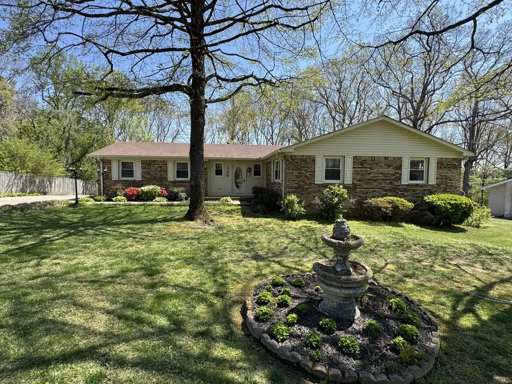126 Robin Hood Road Dickson TN 37055