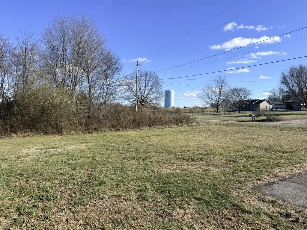 2121 Bracey Joelton TN 37080