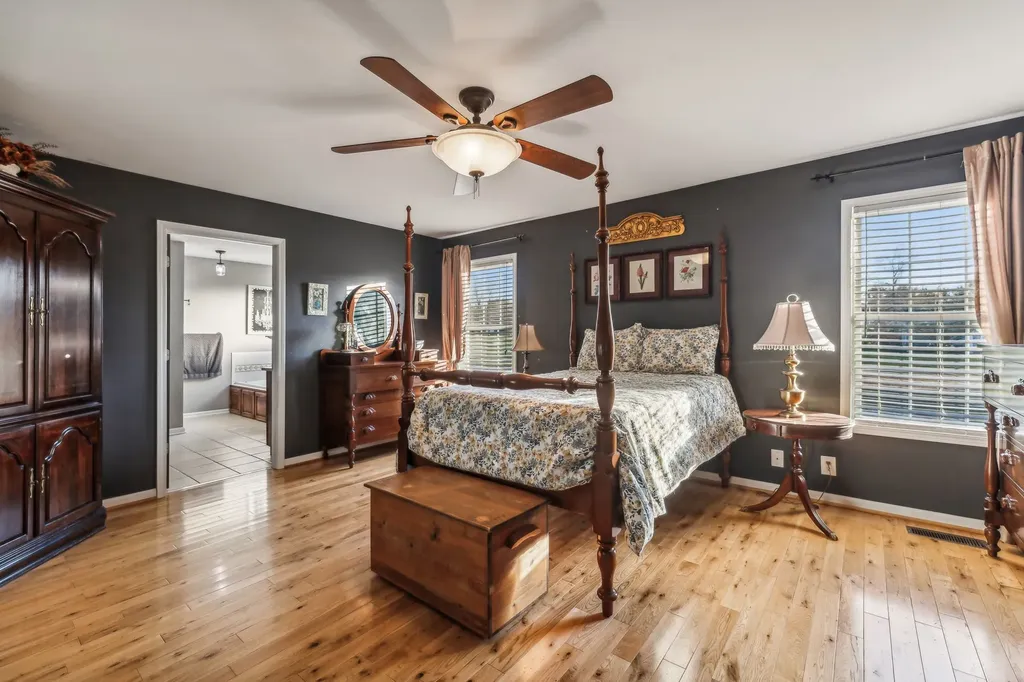 5881 Highway 31 W Portland TN 37148