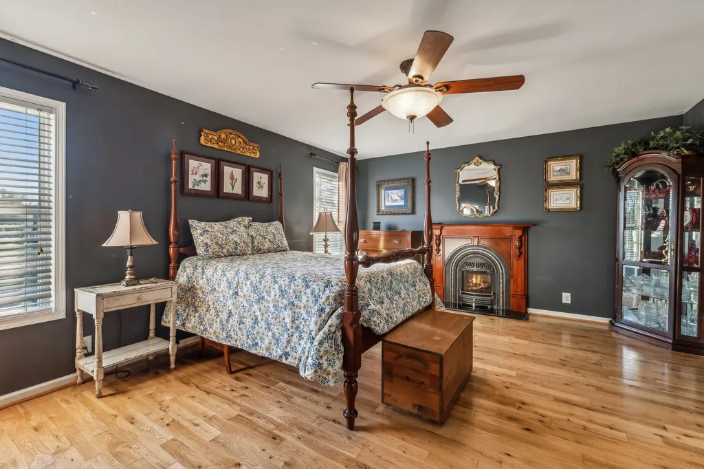 5881 Highway 31 W Portland TN 37148