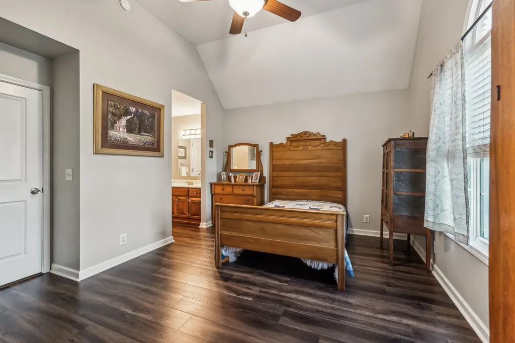 5881 Highway 31 W Portland TN 37148