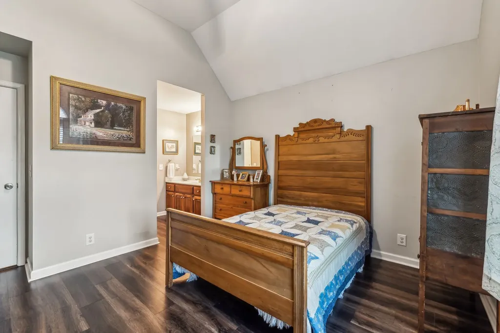 5881 Highway 31 W Portland TN 37148
