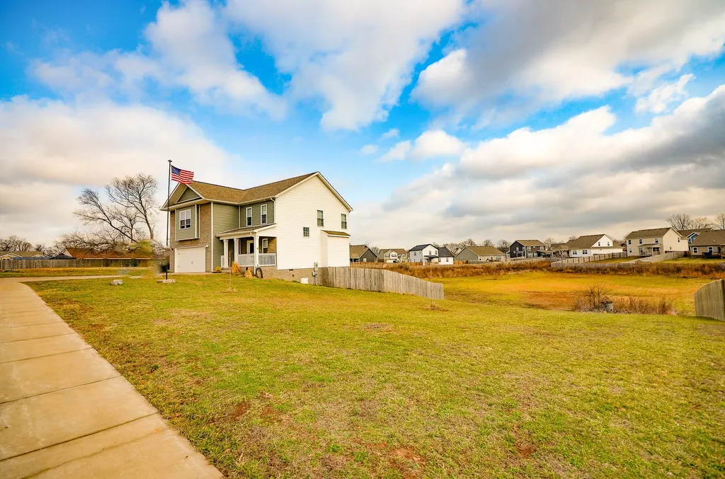 1269 Bailywick Drive Clarksville TN 37042
