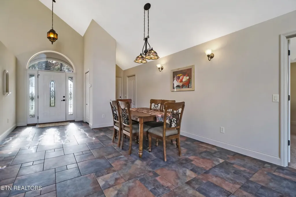 14 Needham Terrace Crossville TN 38558
