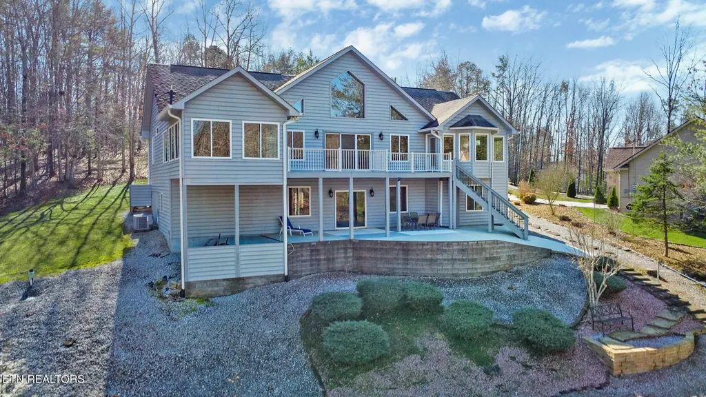 14 Needham Terrace Crossville TN 38558