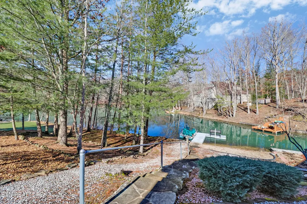 14 Needham Terrace Crossville TN 38558