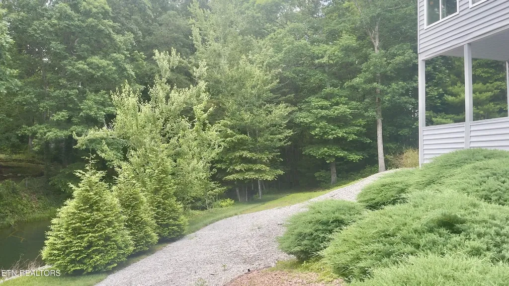 14 Needham Terrace Crossville TN 38558