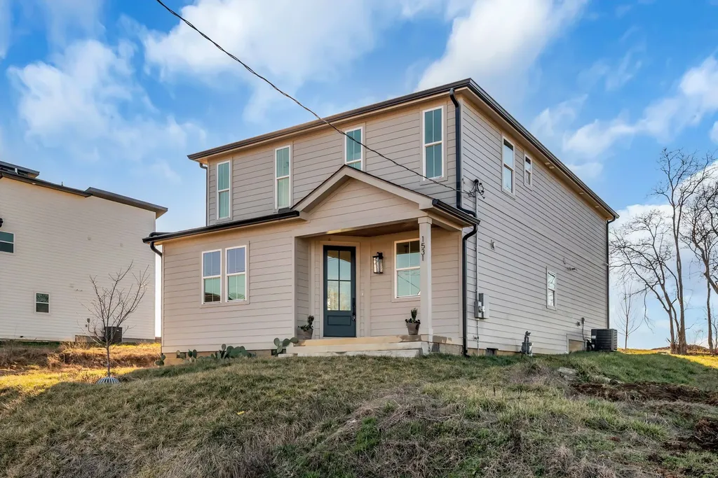 1531 E Stewarts Lane Nashville TN 37218