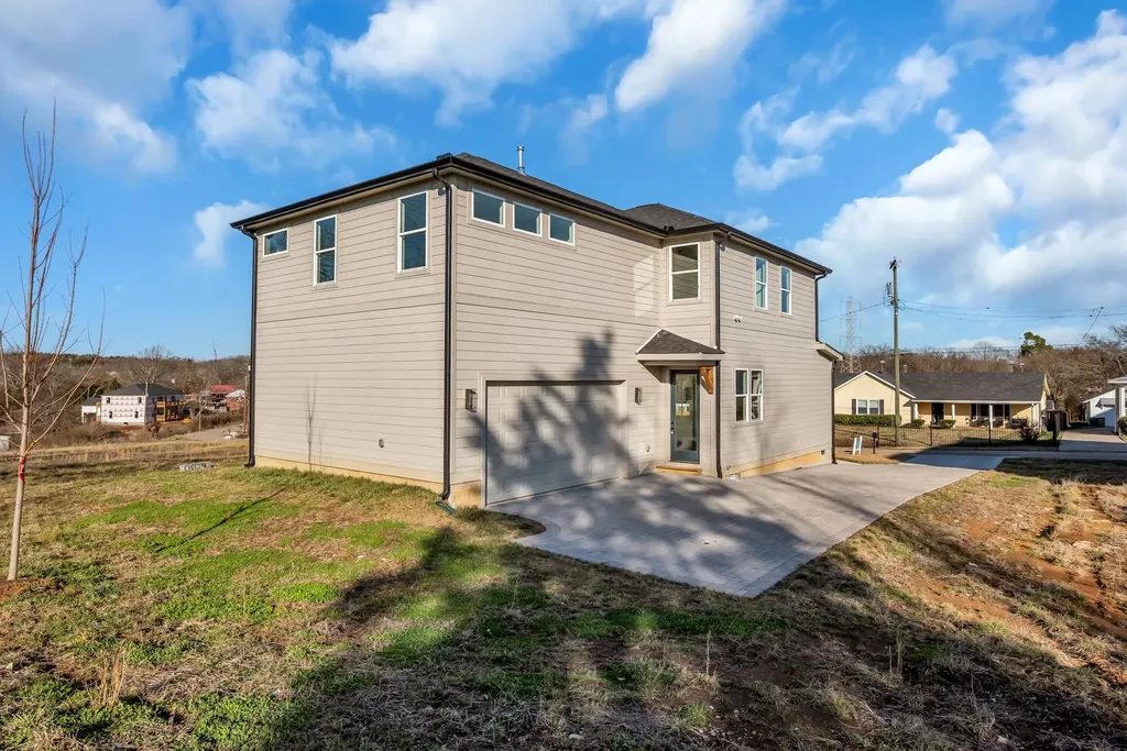 1531 E Stewarts Lane Nashville TN 37218