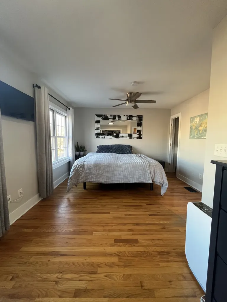 1026 9th Ave, N Nashville TN 37208
