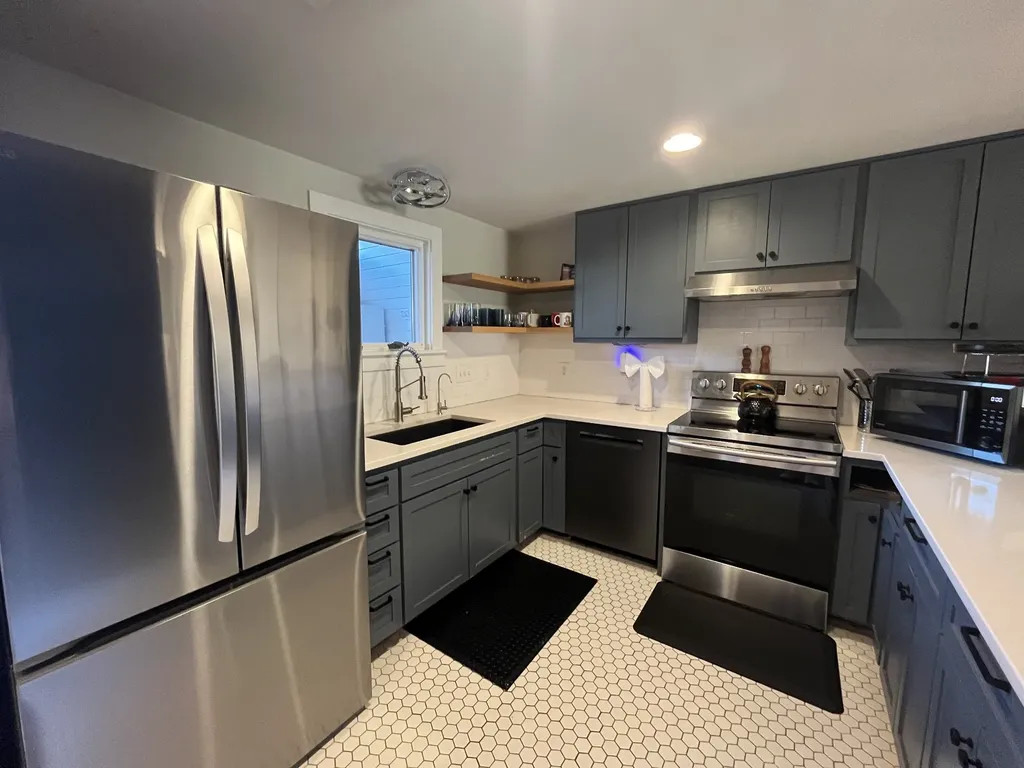 1026 9th Ave, N Nashville TN 37208