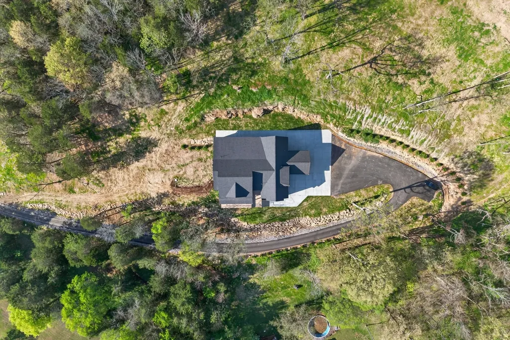 1480 Jacobs Road Columbia TN 38401