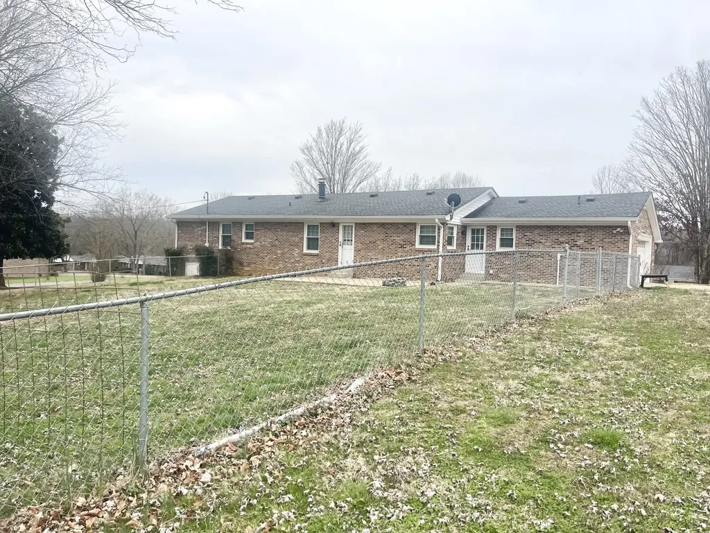 667 Midway Street Lewisburg TN 37091