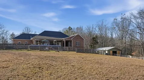 135 Vols Lane Estill Springs TN 37330