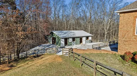 135 Vols Lane Estill Springs TN 37330