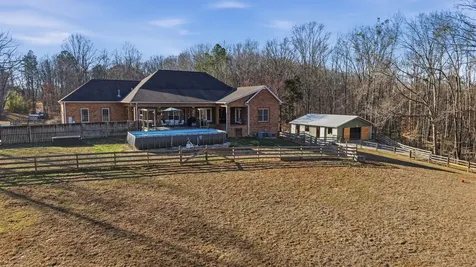 135 Vols Lane Estill Springs TN 37330