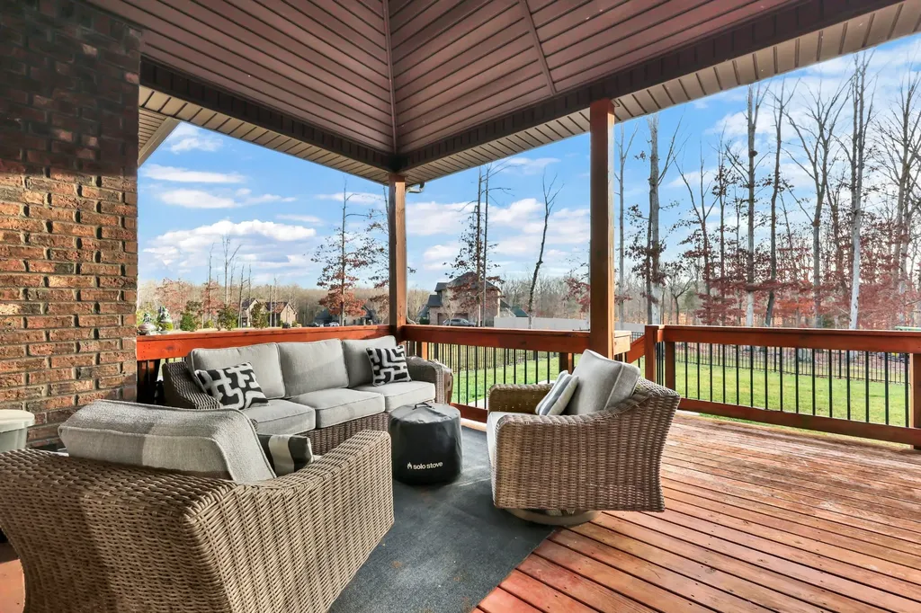 1180 Reda Drive Clarksville TN 37042