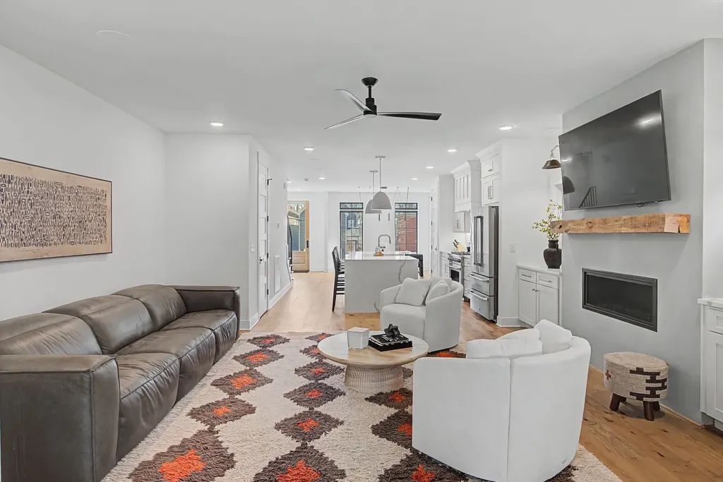 1320B Lischey Avenue Nashville TN 37207