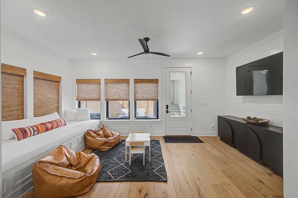 1320B Lischey Avenue Nashville TN 37207
