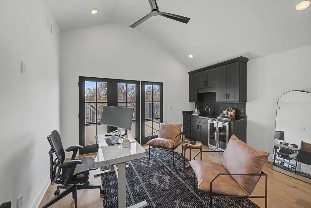 1320B Lischey Avenue Nashville TN 37207