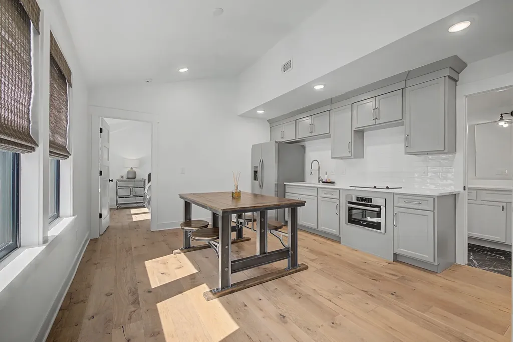 1320B Lischey Avenue Nashville TN 37207