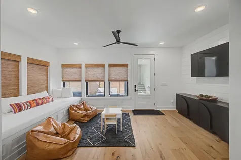 1320B Lischey Avenue Nashville TN 37207