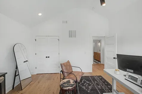 1320B Lischey Avenue Nashville TN 37207
