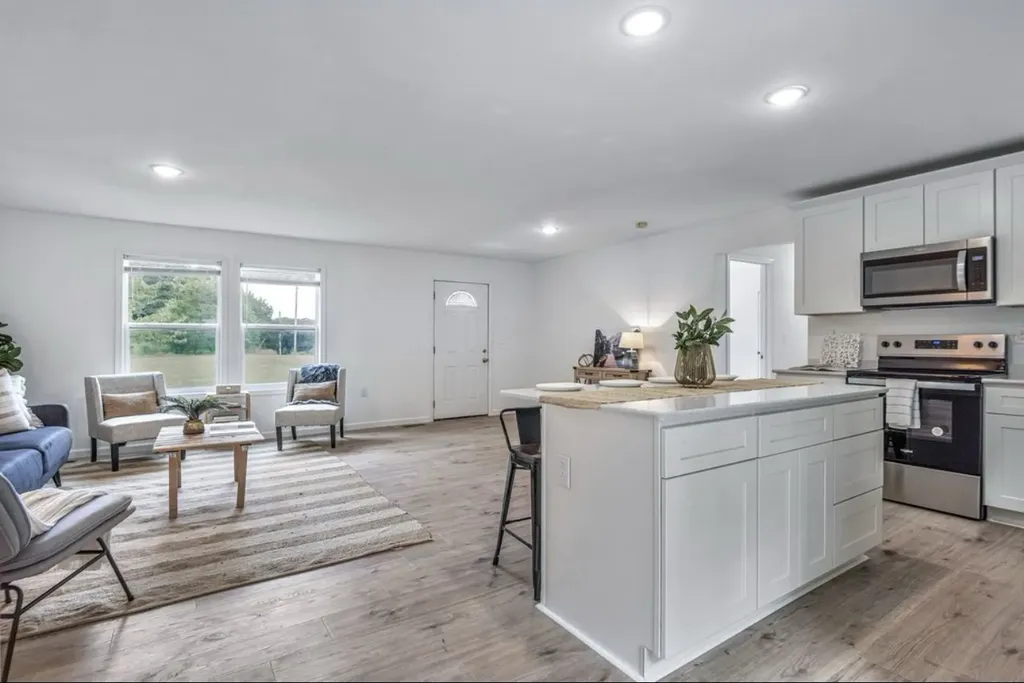 10498 Missionary Ridge Road Bon Aqua TN 37025