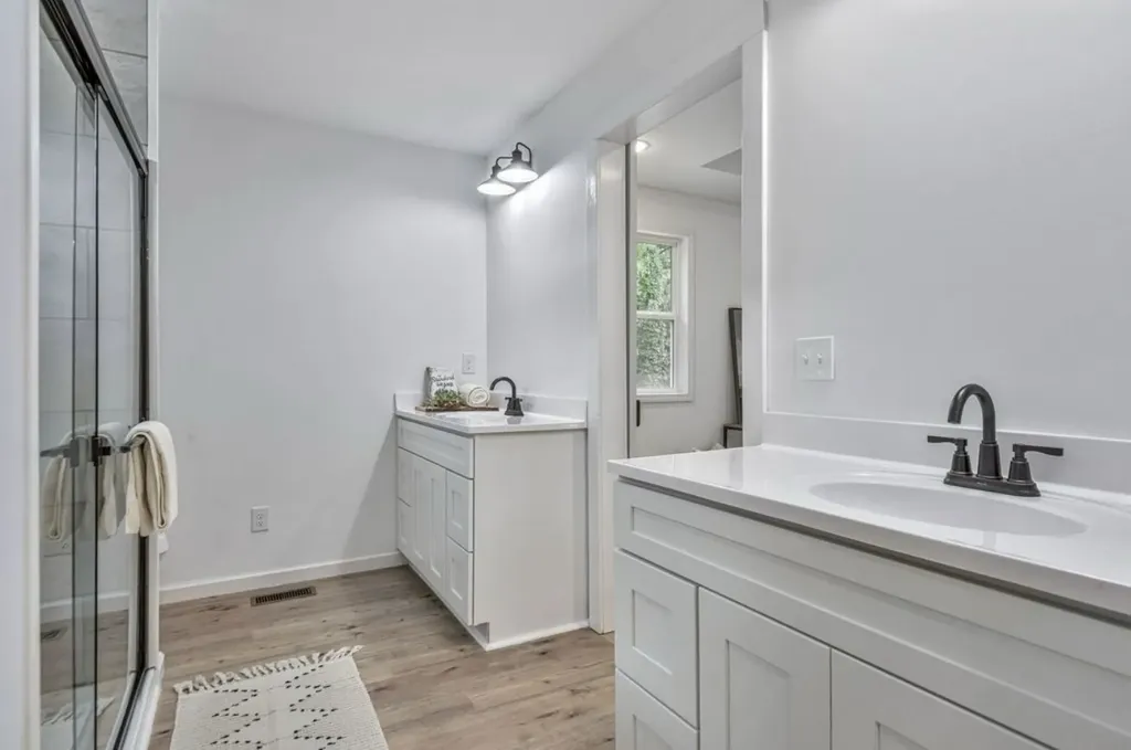 10498 Missionary Ridge Road Bon Aqua TN 37025